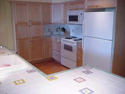 Tiling Kitchen Counter on Kitchen Counter Tile Installation   Kitchen Design Photos